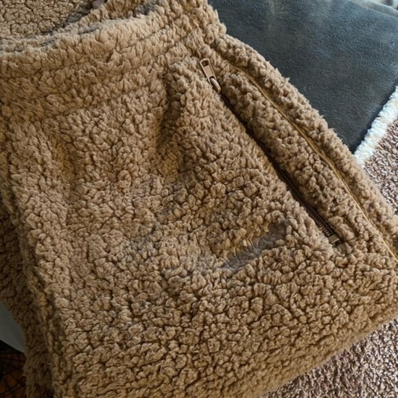 Skims Cozy Joggers - Picture 2 of 6